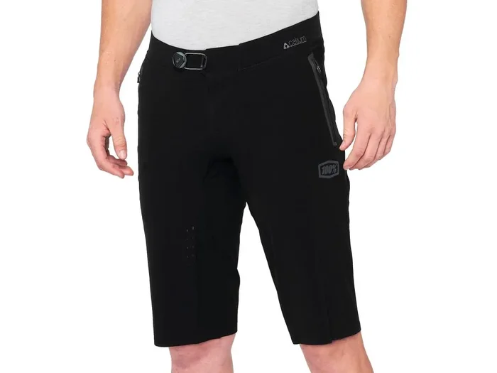 100% Celium Shorts black 36zoll
