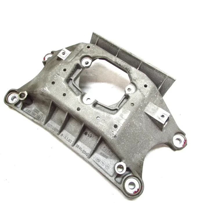 Audi A5 Coupe 8T A4 8K Stütze Halter Aufnahme Getriebe hinten 8K0399263AB