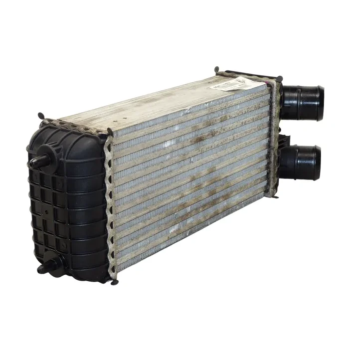 Ladeluftkühler Peugeot 2008 I 208 I Citroen C3 II DS3 Opel Crossland 1,2T 1,6HDI