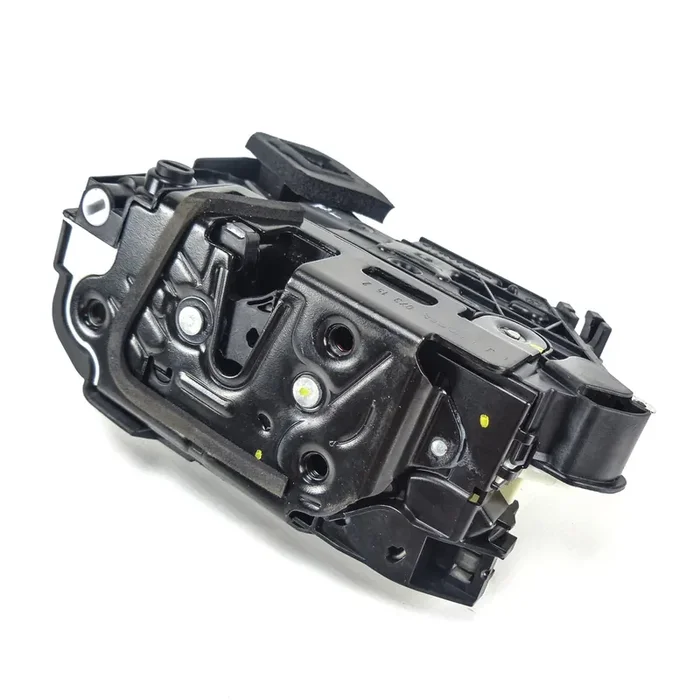 VW Passat B8 3G Skoda Octavia 5E Türschloss Schloss Tür hinten links 5E0839015