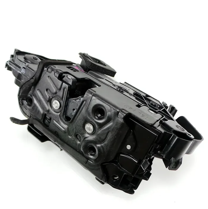 VW Passat B8 3G Skoda Octavia 5E Türschloss Schloss Tür vorn links 5G1837015A